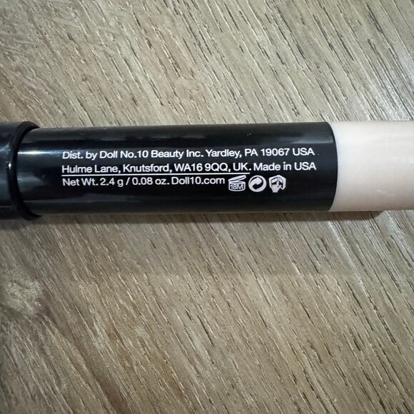 Doll 10 Gel Lip Crayon in Trouble Maker - Picture 2 of 3